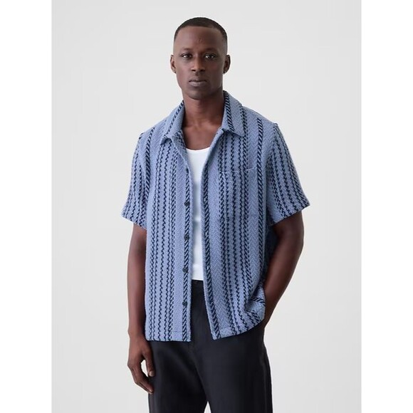 NWT GAP Thick Textured Woven Shirt |Distant Blue Stripe| Shirt Cotton Size Small - Picture 1 of 8